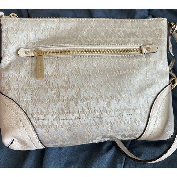 Michael Kors Fallon Medium Logo Jacquard Messenger Bag Leather Trim crossbody - Picture 1 of 10